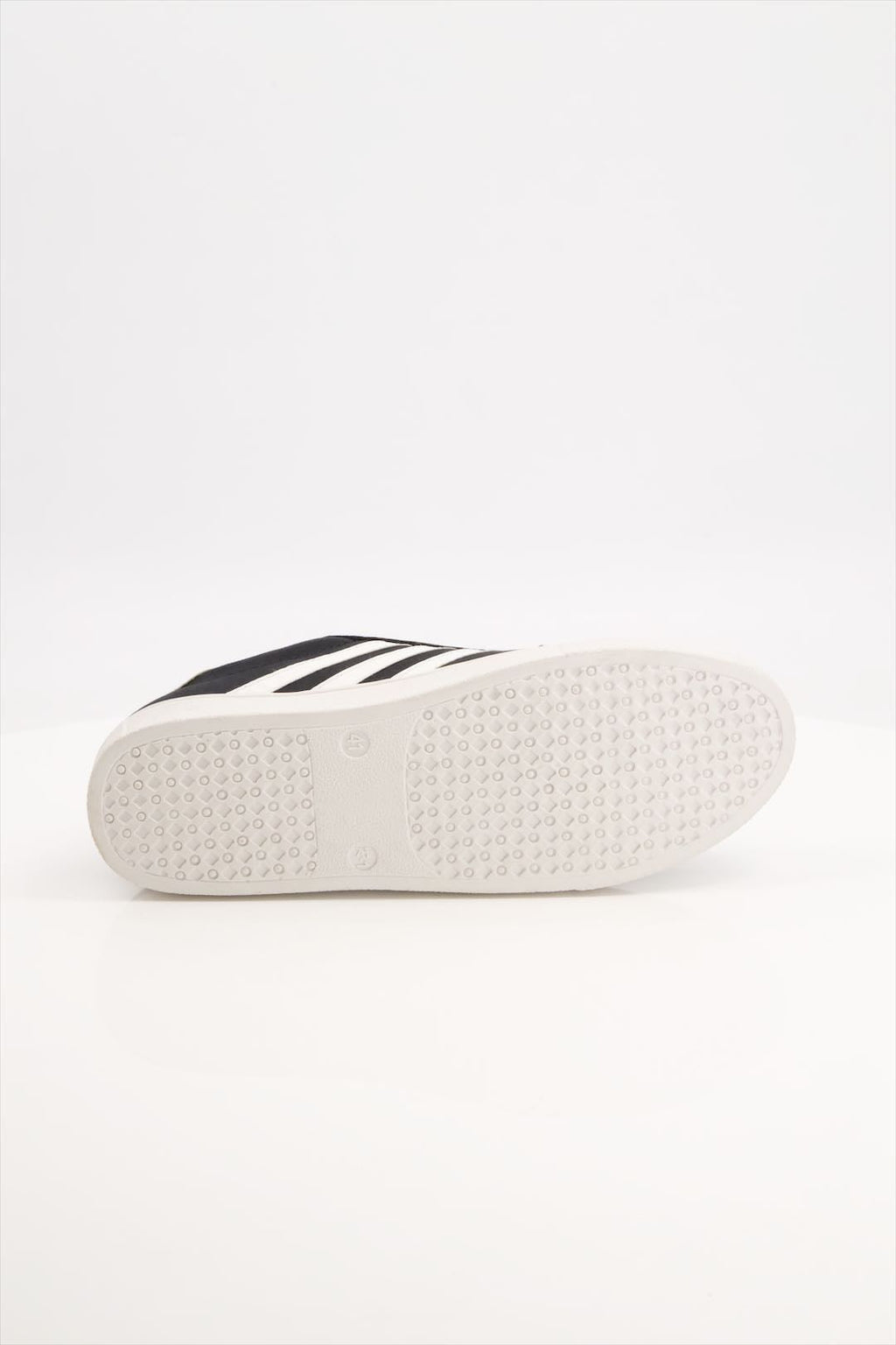 StepInShoo Asiwen Slip Fit Sneakers