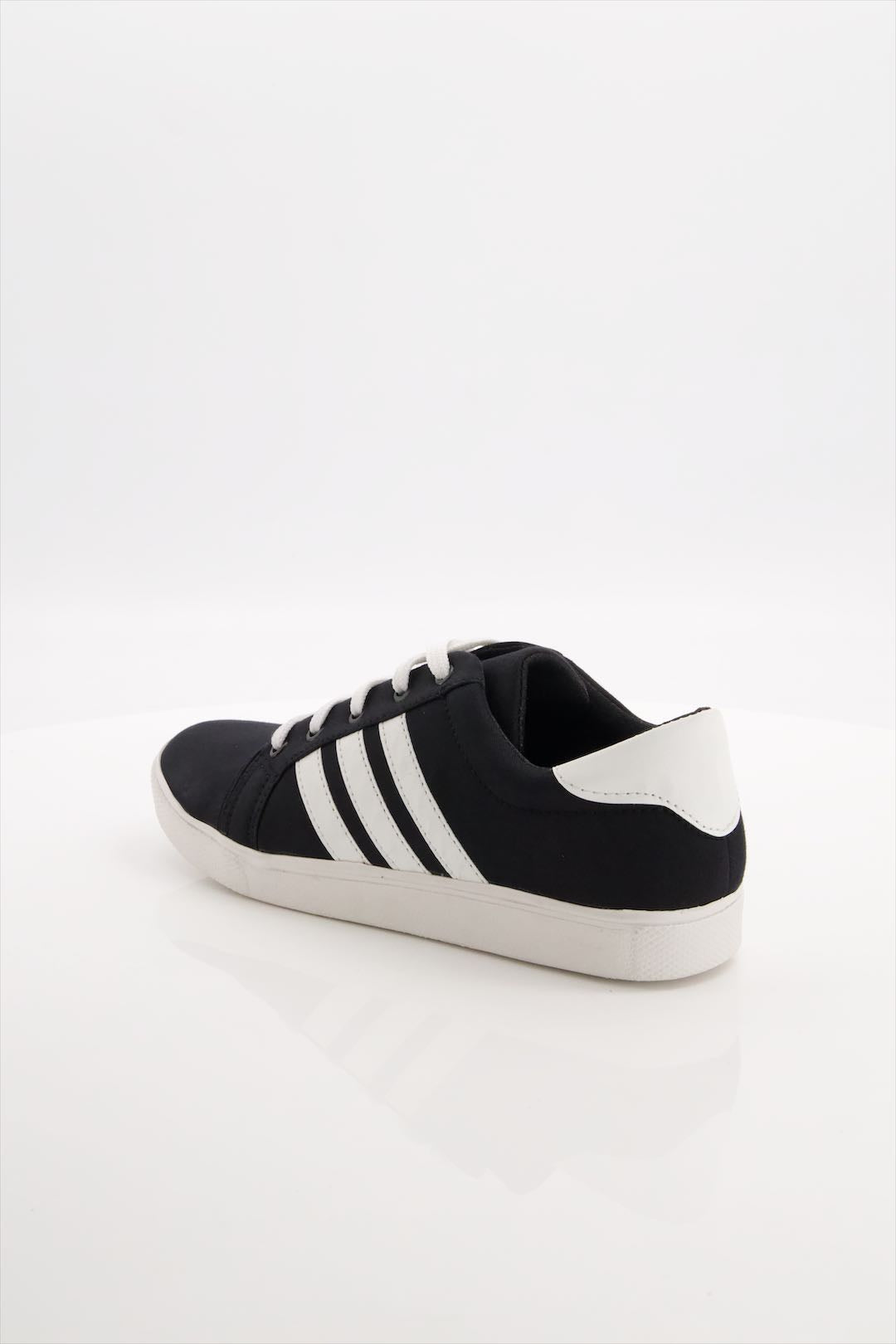 StepInShoo Asiwen Slip Fit Sneakers