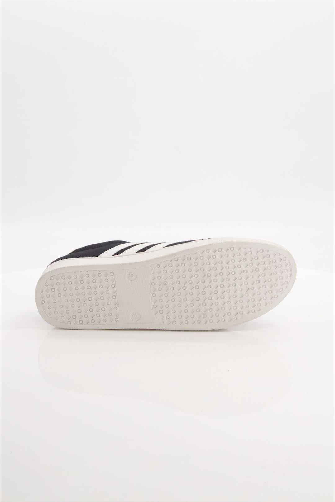 StepInShoo Asiwen Slip Fit Sneakers