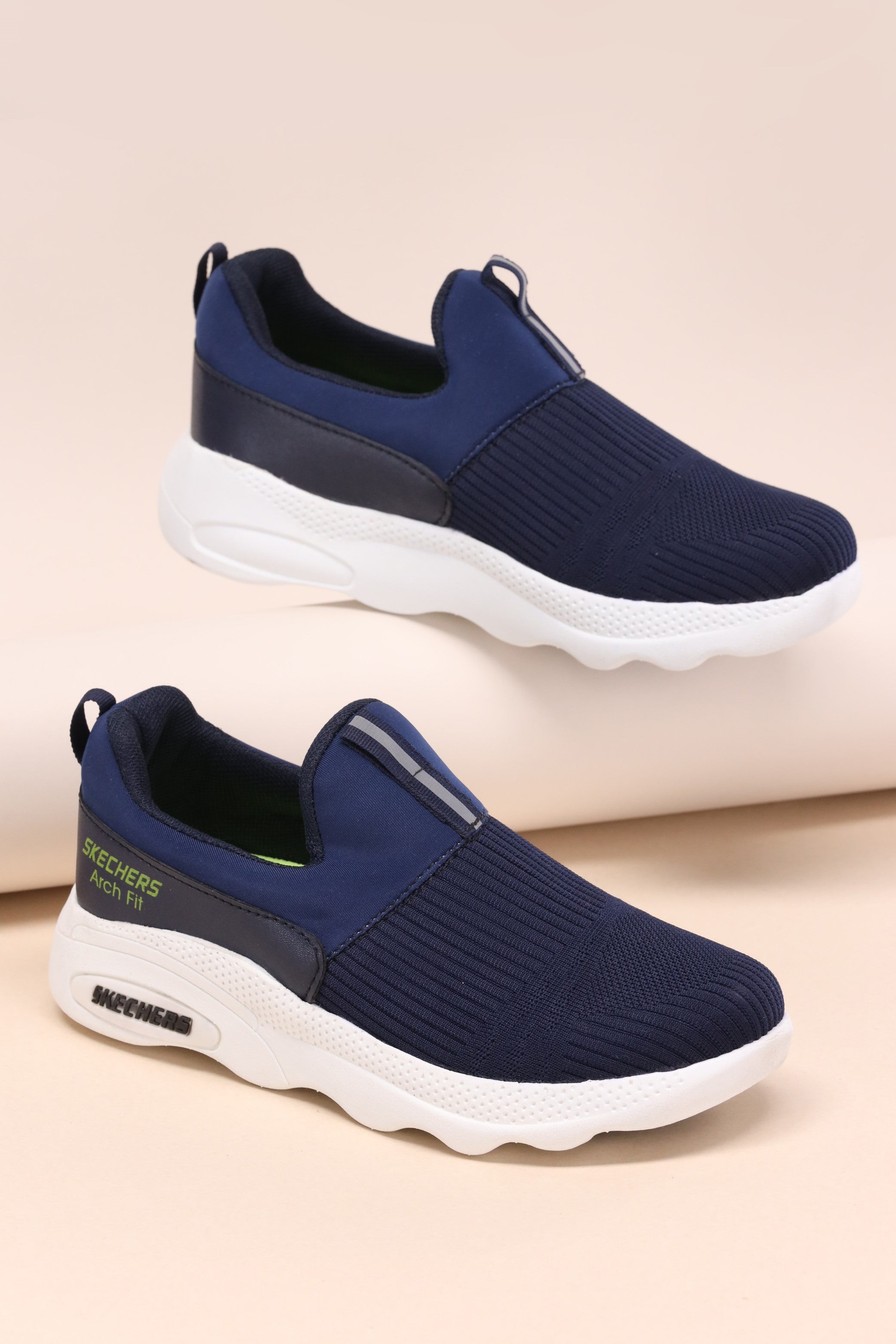 StepInShoo Men’s Skecher  518