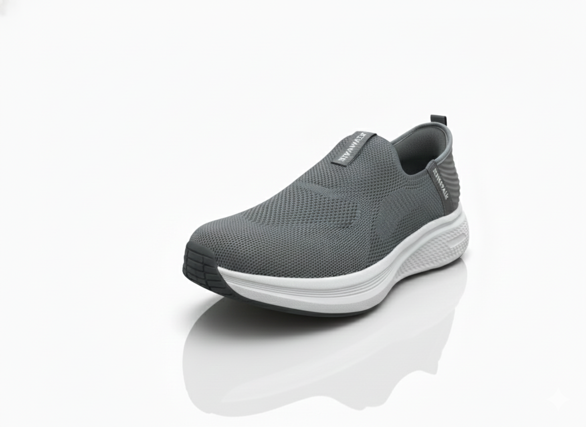 StepInShoo Men’s Skecher 670 EVR