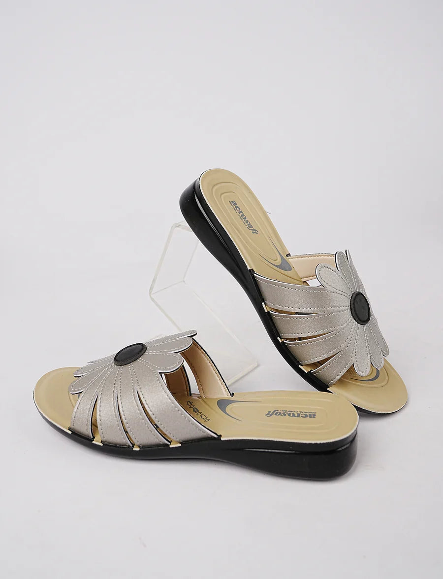 Ladies Slipper LC2001  Azadi  Sale 35% Off
