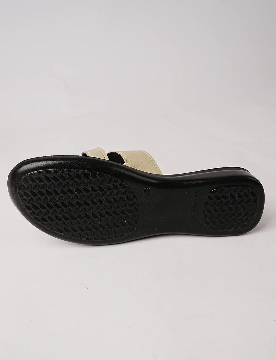 Ladies slipper (LC2010) Azadi  Sale 35% Off