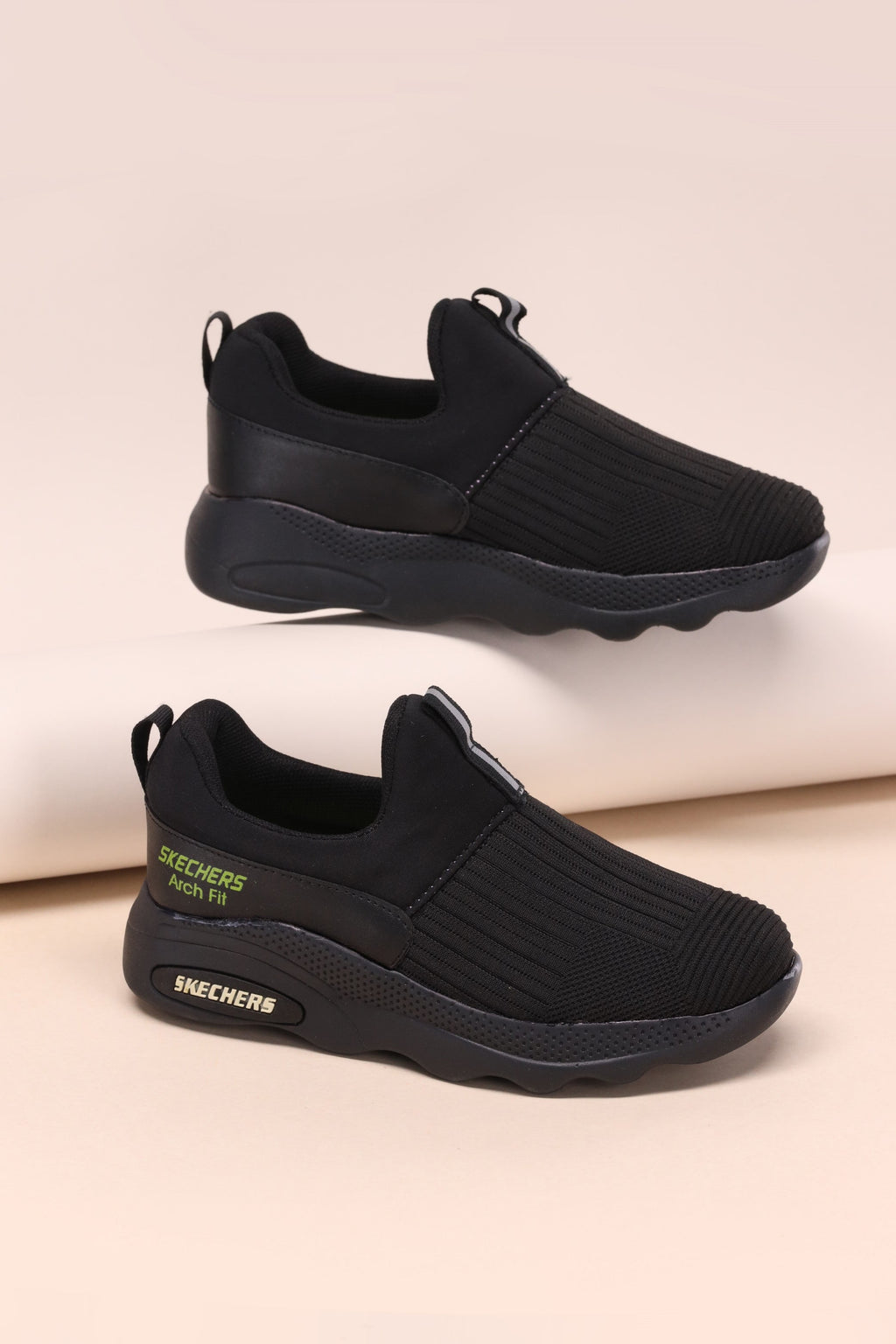 StepInShoo Men’s Skecher  518